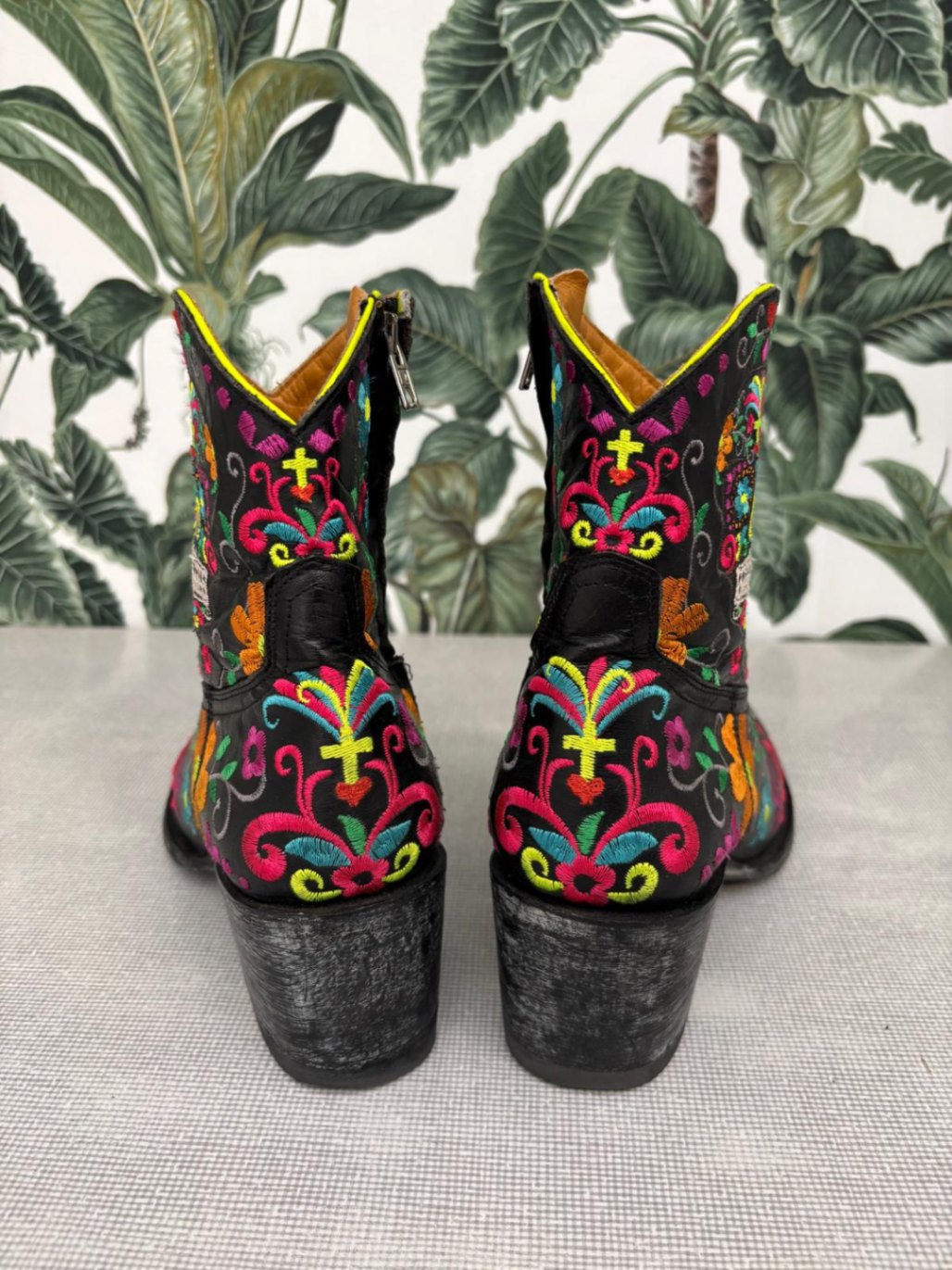 Mexicana Schuhe 39 Schwarz mit bunten Stickereien