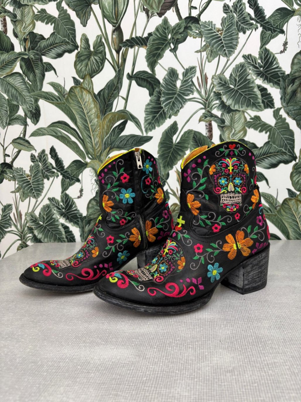 Mexicana Schuhe 39 Schwarz mit bunten Stickereien