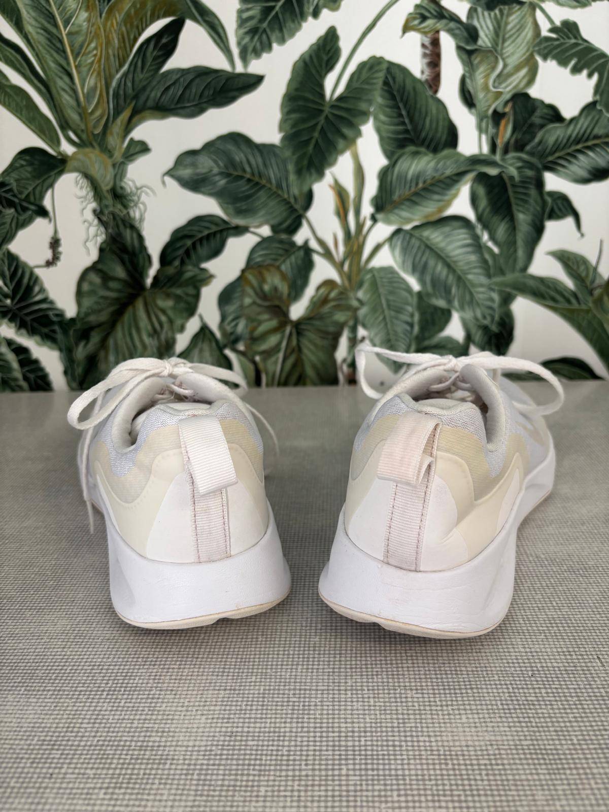 Nike Sneaker 39 Weiß