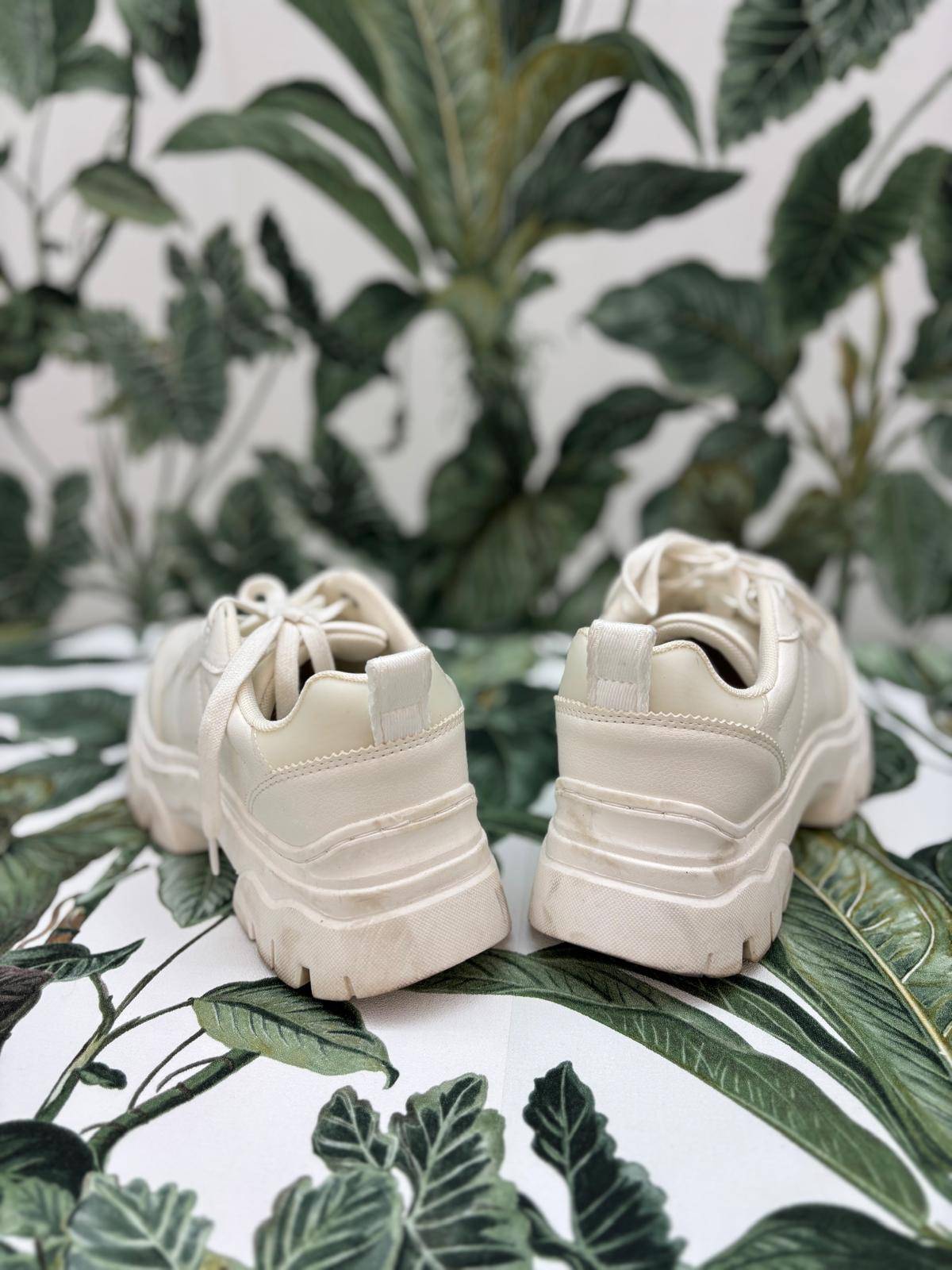Zara Sneaker 36 Weiß