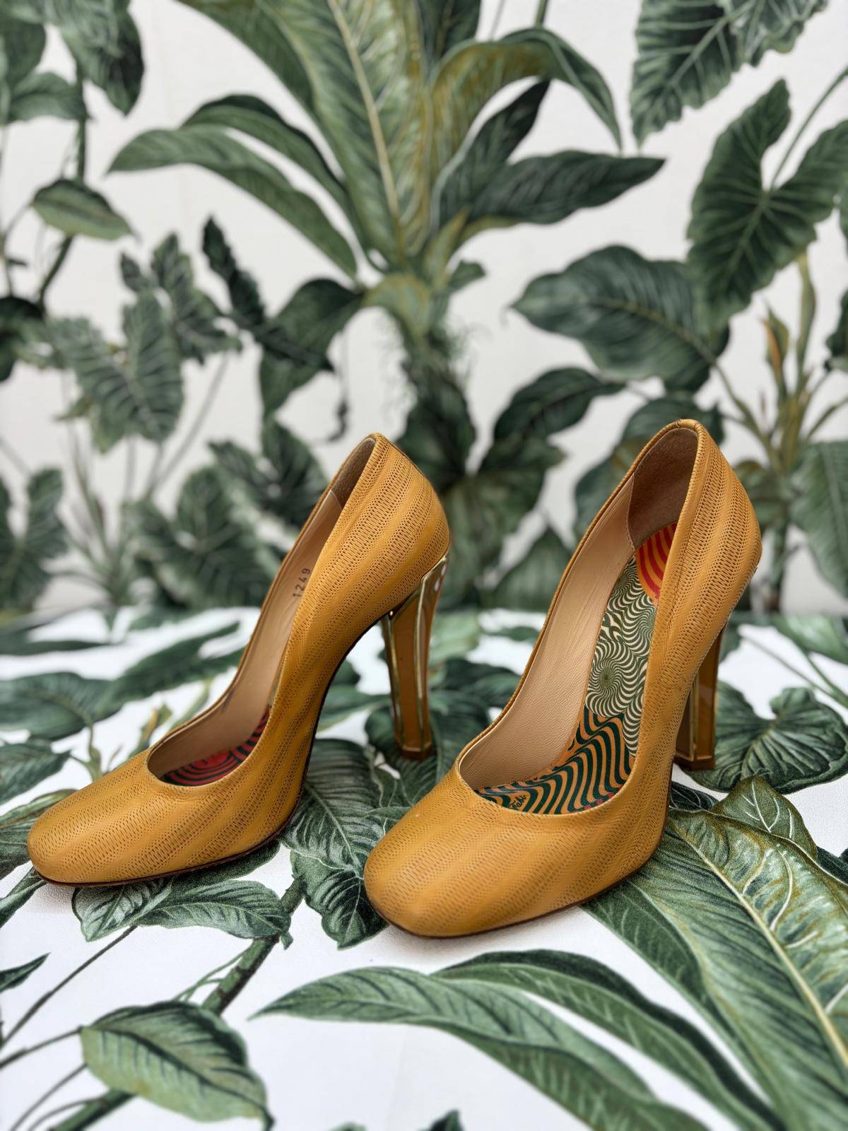 Fabi Schuhe 36 Senfgelb