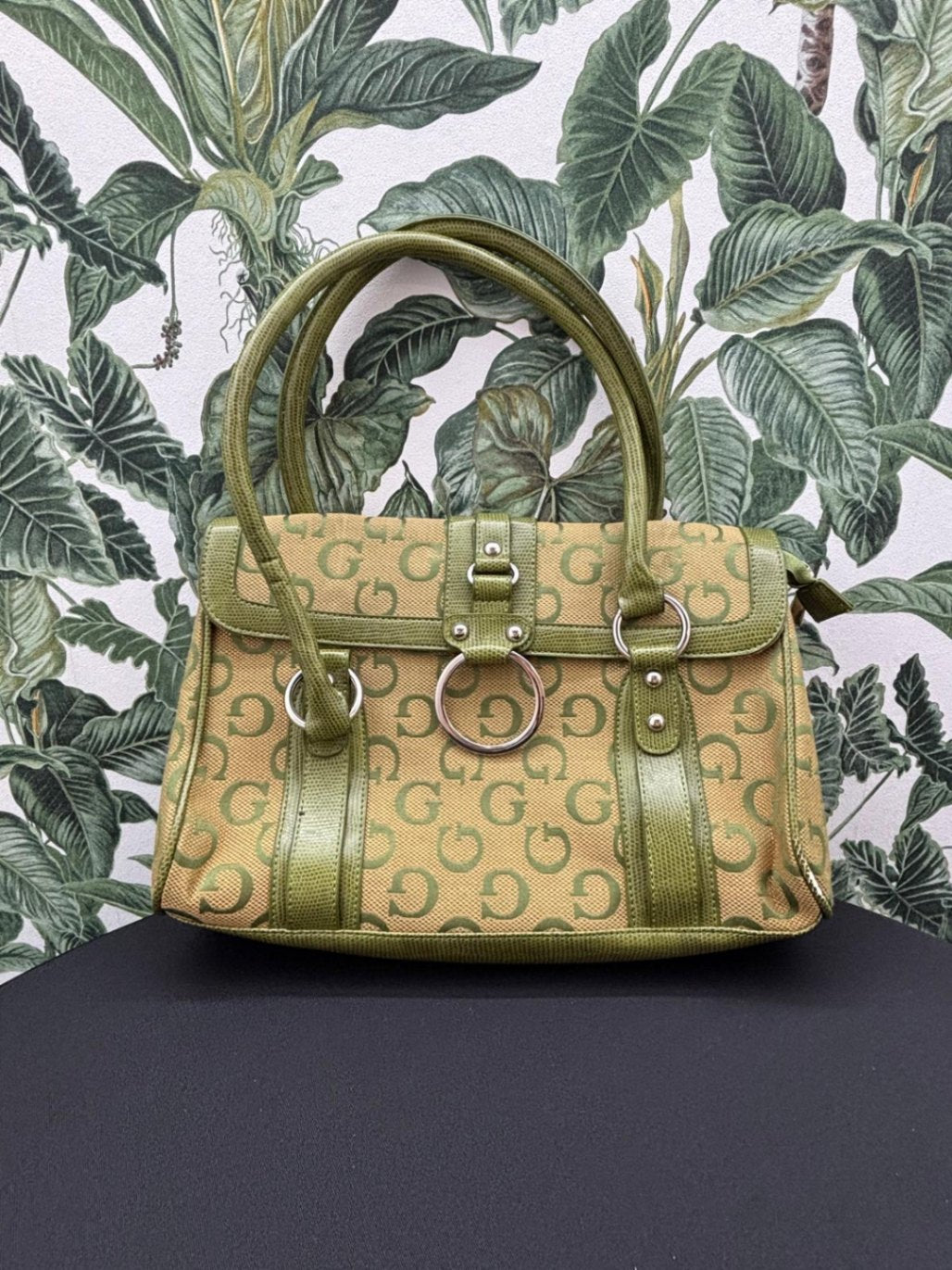 Damen - Handtasche Beige mit Grüntönen