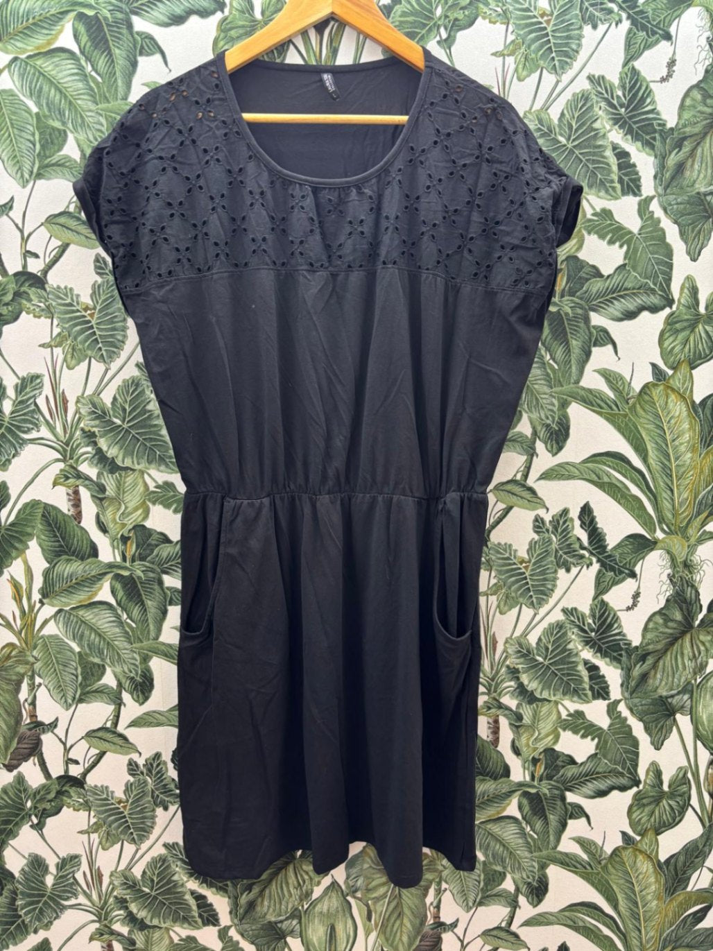 Laura Torelli Kleid L Schwarz
