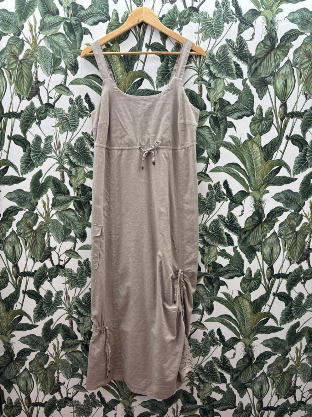 bpc Kleid XL Beige