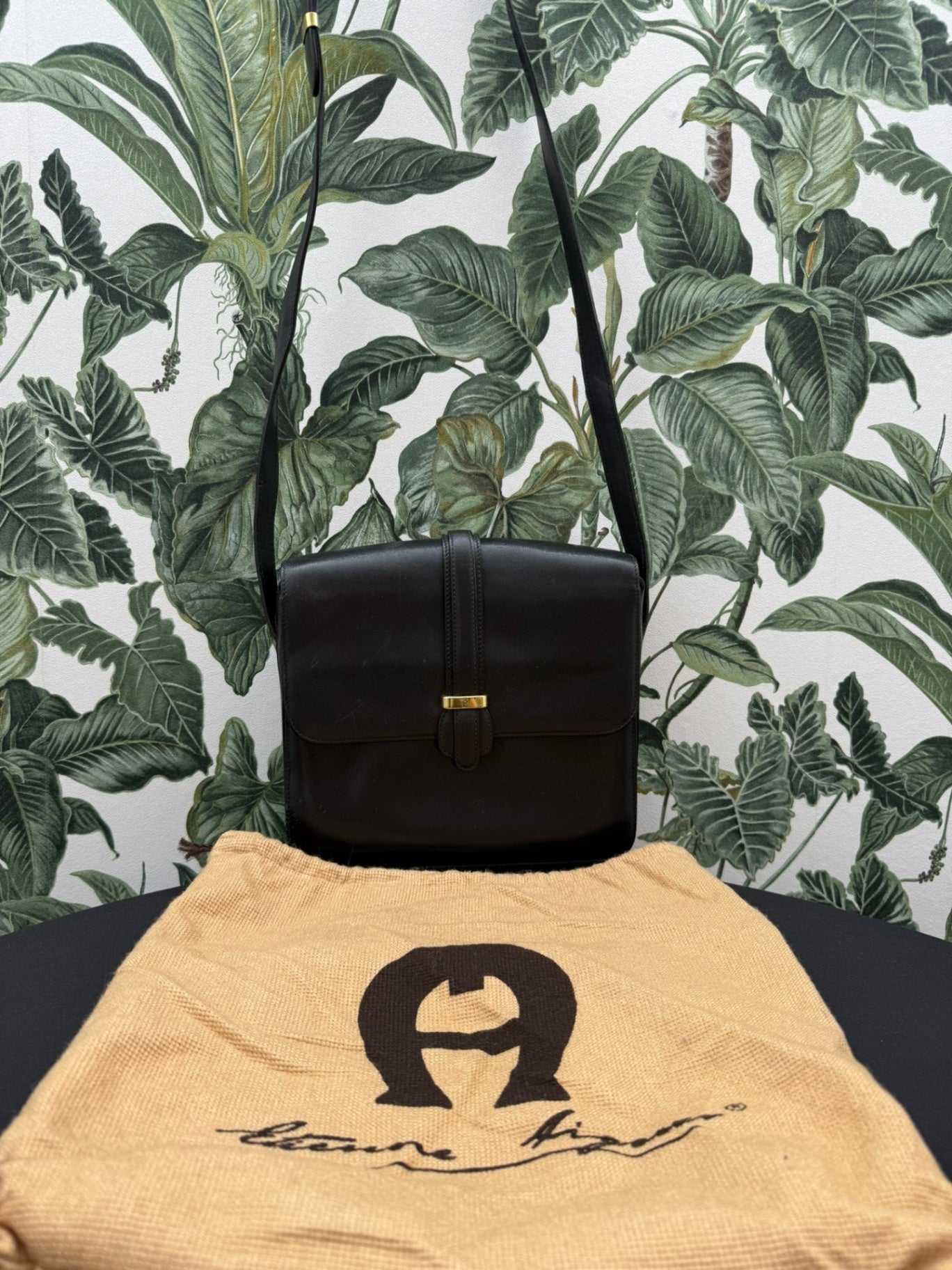 Etienne Aigner Handtasche Schwarz