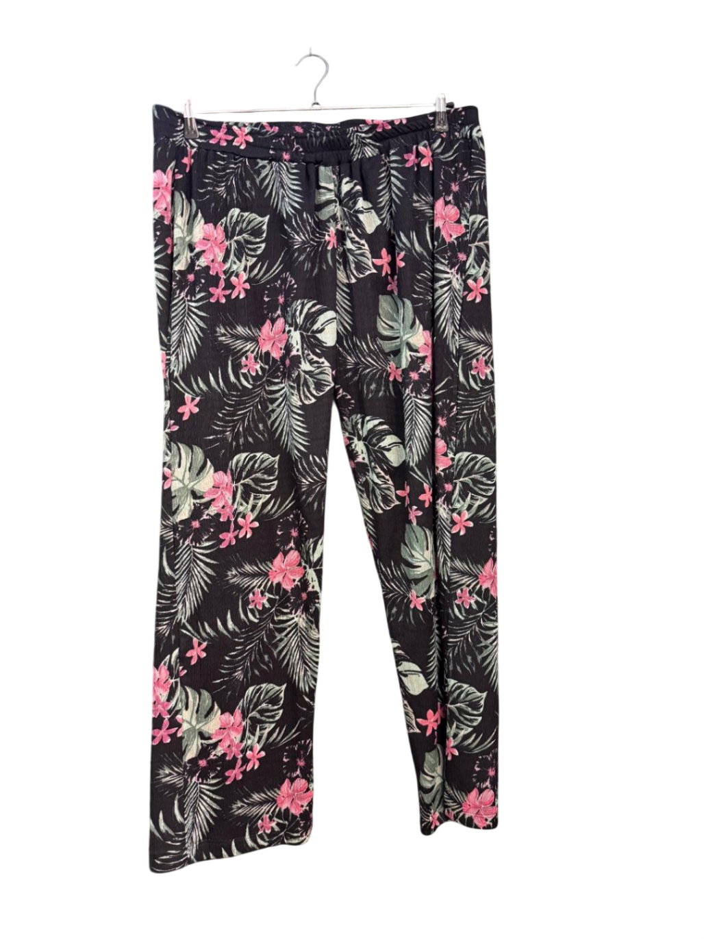 Sommerhose 2XL-3XL Schwarz mit pink und grünen Blumen- und Blättermuster