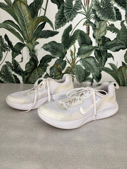 Nike Sneaker 39 Weiß