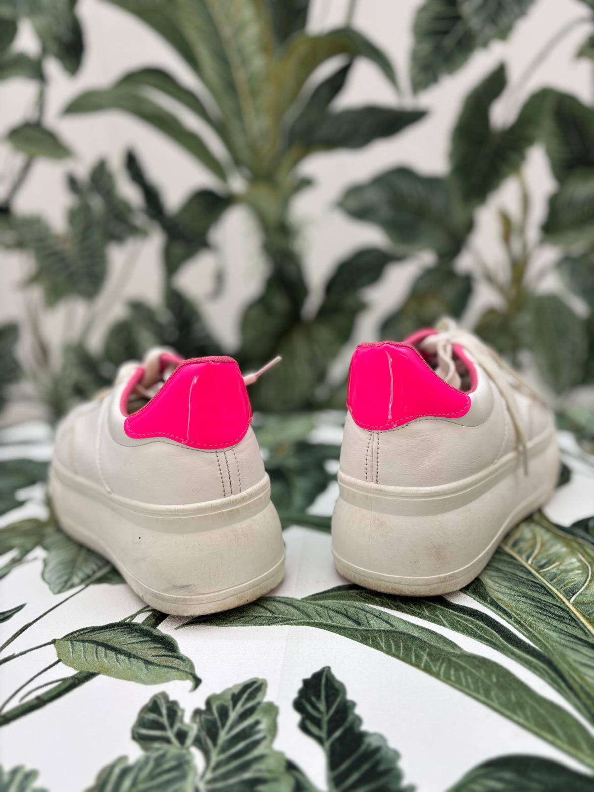 Chillegs Sneaker 36 Weiß mit pinken Akzenten