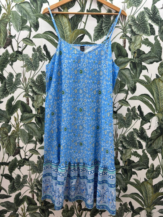Shein Kleid XL Blau, mit weißen und grünen Mustern