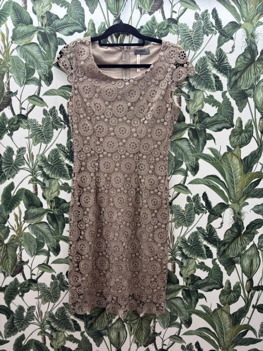 s.Oliver Stickereikleid S Beige