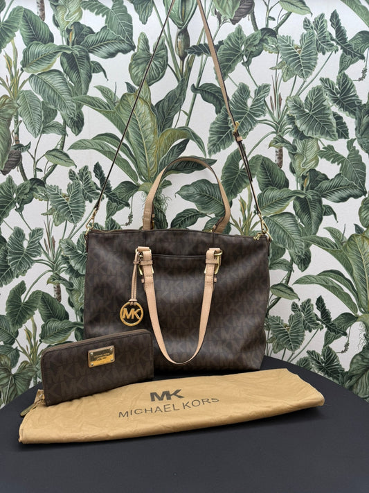 Michael Kors Geldtasche Braun und Beige