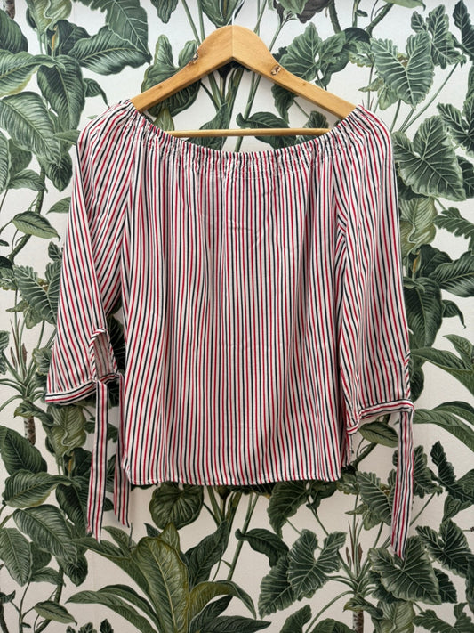 17&Co Top M Weiß mit roten, blauen und schwarzen Streifen