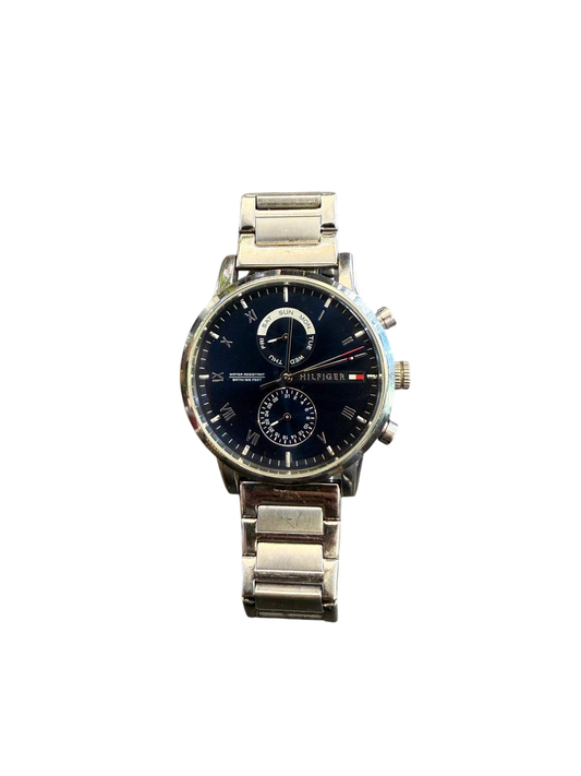 Tommy Hilfiger Edelstahl 42-46 mm Silber Herrenuhr
