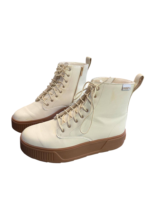 Puma Karmen Stiefel gefüttert mit Reißverschluss 40,5 Beige und Cremeweiß