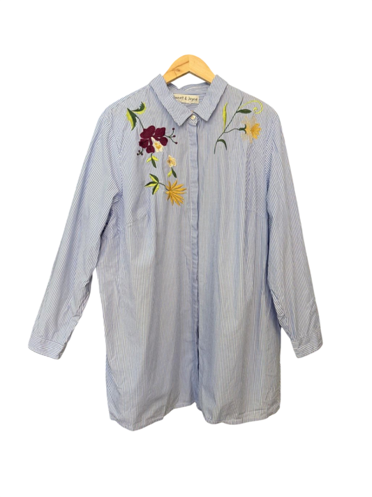 Janet & Joyce Bluse 2XL-3XL Blau mit bunten Stickereien