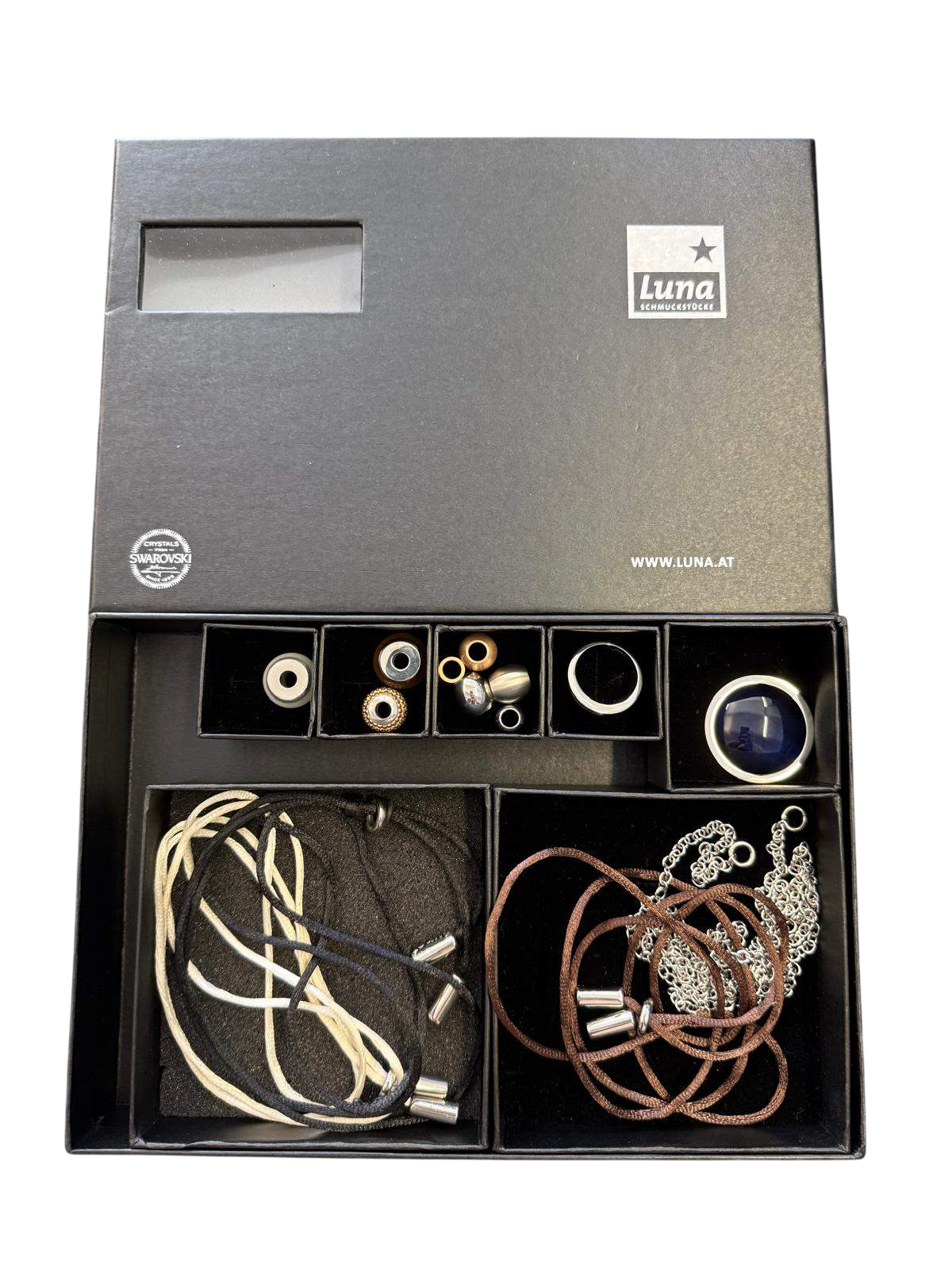 Luna SWAROVSKI Schmuck zum selber kombinieren Verschiedene Farben (Weiß, Schwarz, Grün, Creme)